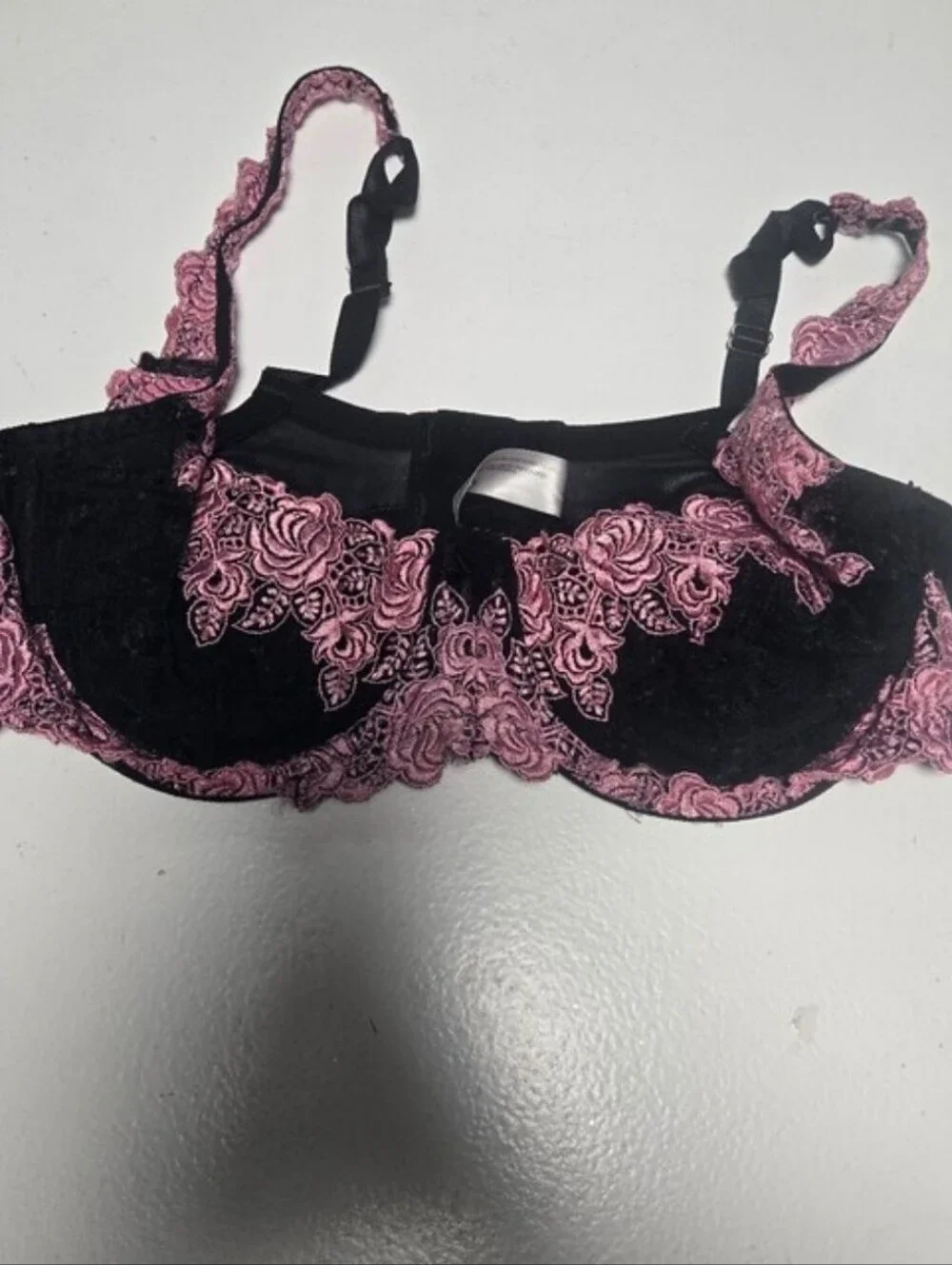 Delicates Bra Black Pink Floral Lace Whimsigoth Coquette Gothic Romance Size 38C